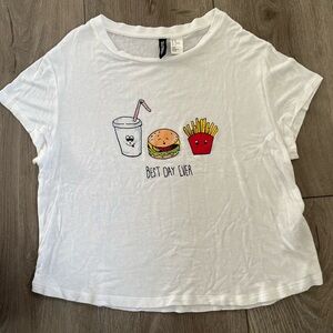 Divided H&M Best Day Ever T-Shirt Food Hamburger Fries Shake Juniors Medium